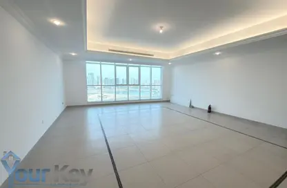 شقة - 3 غرف نوم - 4 حمامات للايجار في برج الأريام - منطقة النادي السياحي - أبوظبي