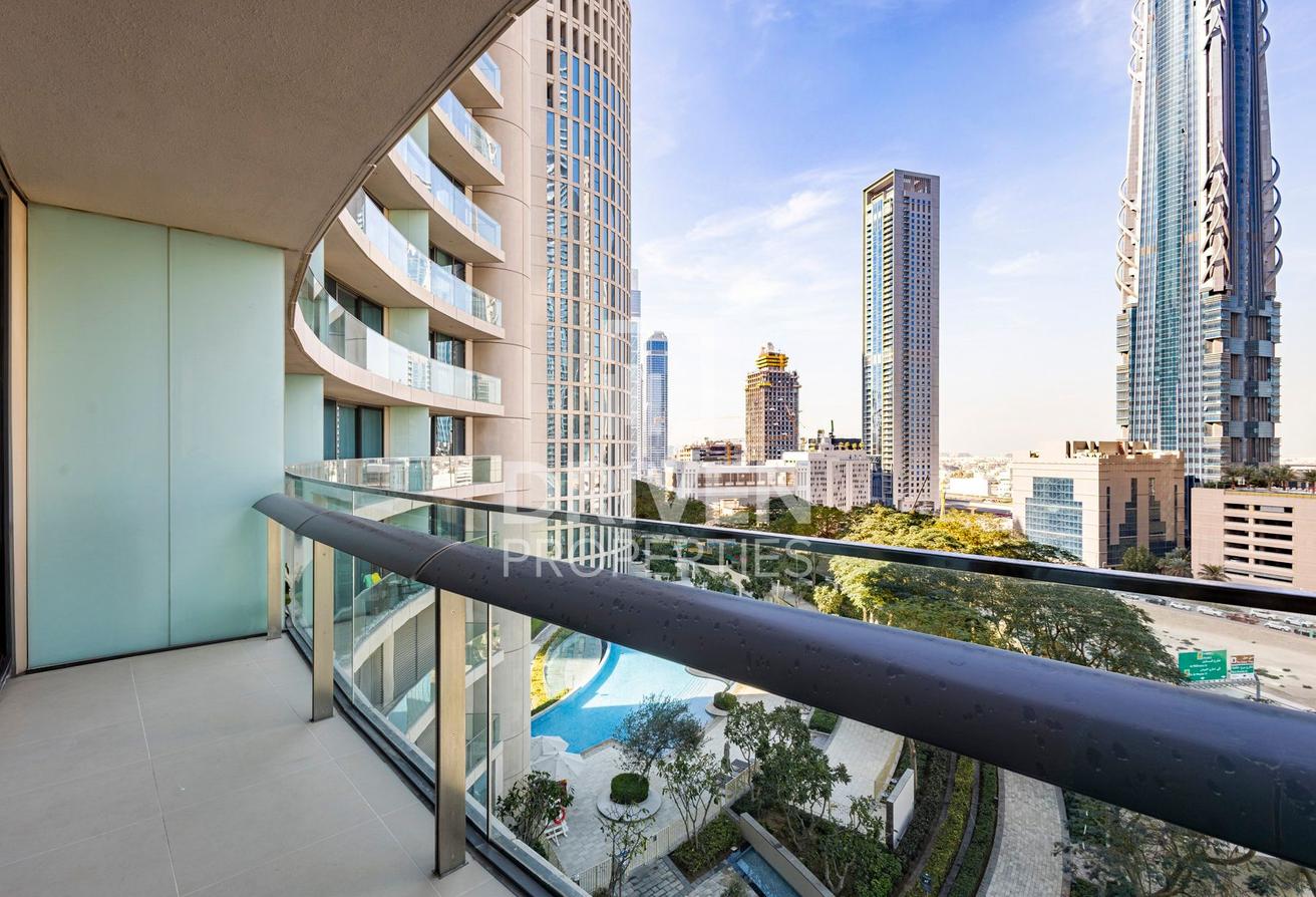 Outstanding Unit | Vacant on September | Sea View photo 14