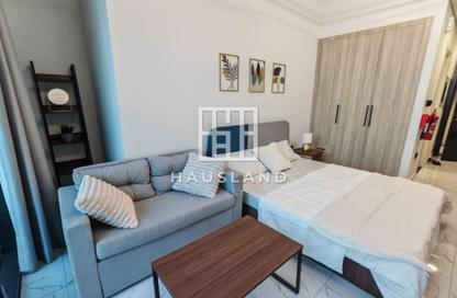 Apartment - Studio - 1 for rent in The Gate - Masdar City - Abu Dhabi