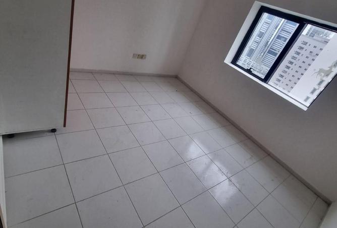 81128116 - Property Image 3