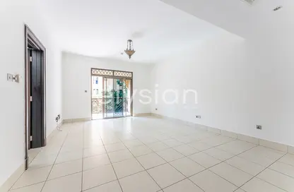شقة - غرفة نوم - 1 حمام للايجار في كمون 2 - كمون - دبي القديمة - وسط مدينة دبي - دبي شقة - غرفة نوم - 1 حمام للايجار في كمون 2 - كمون - دبي القديمة - وسط مدينة دبي - دبي