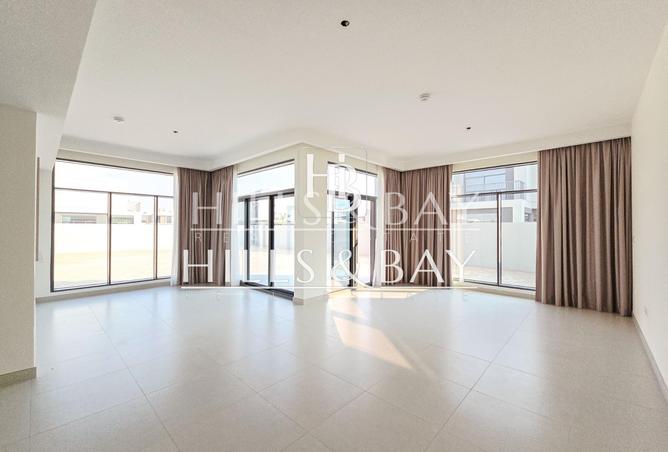 141912767 - Property Image 2