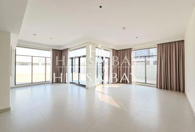 141912767 - Property Image 2