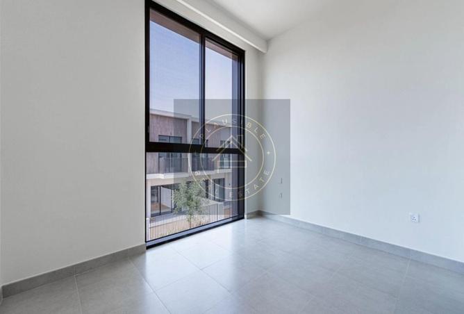 114180439 - Property Image 3