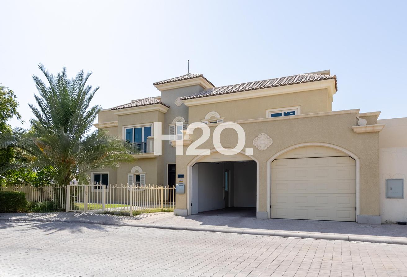 B1 | Premium Golf-Facing Unit | Flawless Condition photo 4