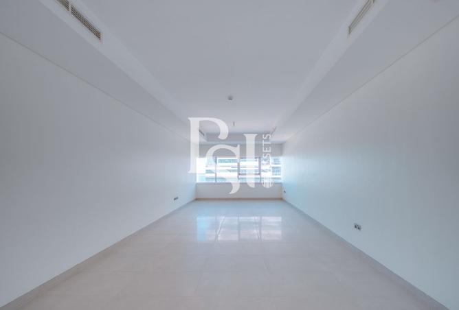 Maid Room | Sea View | Spacious Layout