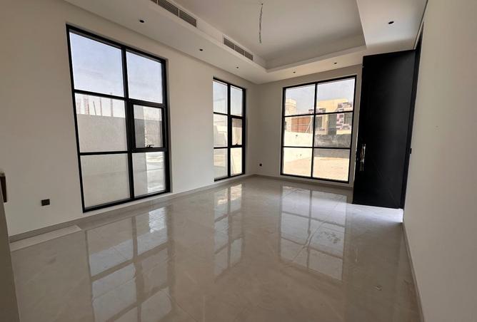 70280506 - صورة العقار 2