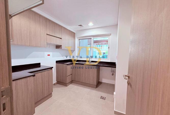 121981428 - Property Image 2