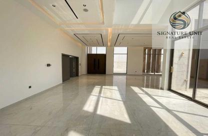 Villa - 5 Bedrooms - 7 Bathrooms for rent in Al Aweer 1 - Al Aweer - Dubai Villa - 5 Bedrooms - 7 Bathrooms for rent in Al Aweer 1 - Al Aweer - Dubai