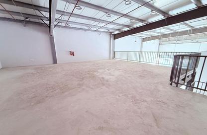 Warehouse - Studio - 1 for rent in Industrial Building 13 - Industrial Area 13 - Sharjah Industrial Area - Sharjah