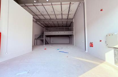 Warehouse - Studio - 1 for rent in Industrial Building 13 - Industrial Area 13 - Sharjah Industrial Area - Sharjah