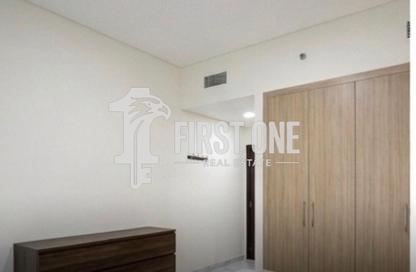 Apartment - 1 - 1 for rent in Oasis Residences - Masdar City - Abu Dhabi