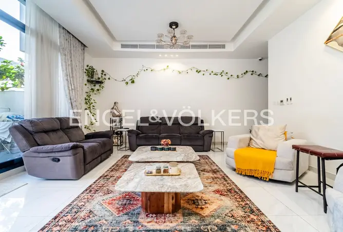 156893655 - Property Image 2