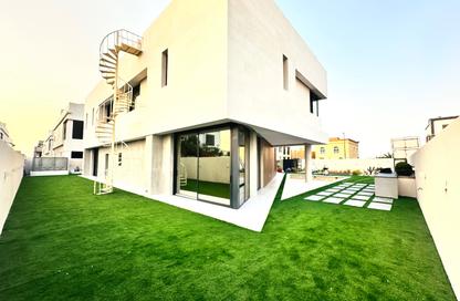 Villa - 5 - 7+ for sale in Al Hooshi Villas - Hoshi - Al Badie - Sharjah