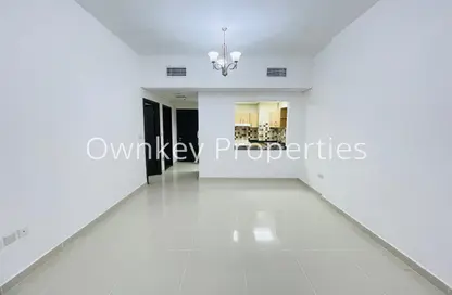 Apartment - 1 Bedroom - 2 Bathrooms for rent in Sandy Fox - District 12 - Jumeirah Village Circle - Dubai