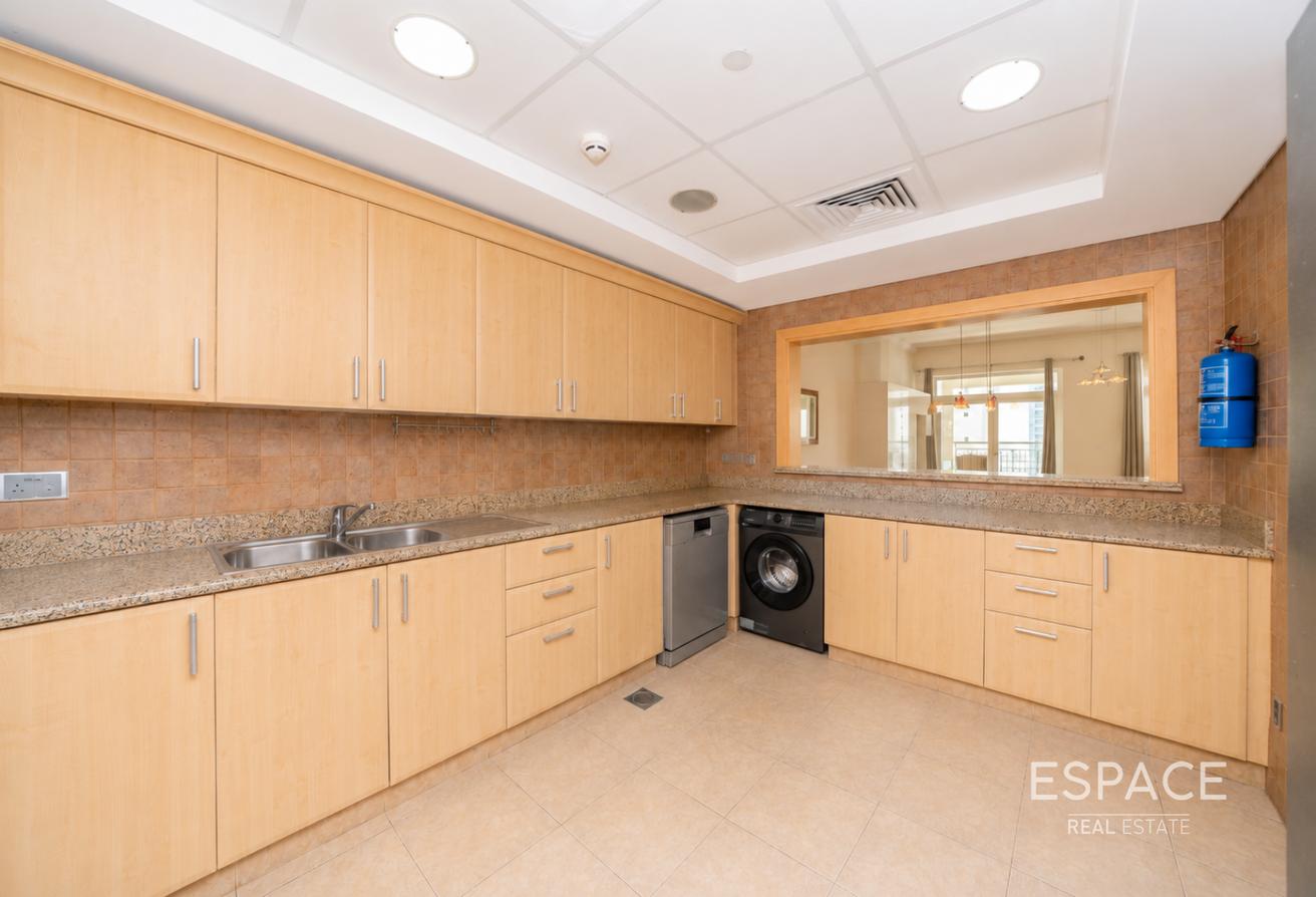 Upgraded Flooring | Park View | Palm Jumeirah photo 4