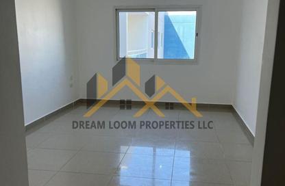Apartment - 1 Bedroom - 2 Bathrooms for rent in Tower 31 - Al Reef Downtown - Al Reef - Abu Dhabi