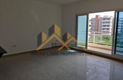 Apartment - 1 Bedroom - 2 Bathrooms for rent in Tower 31 - Al Reef Downtown - Al Reef - Abu Dhabi