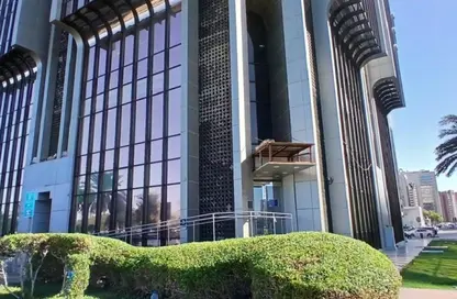 صالة عرض - استوديو - 2 حمامات للايجار في برج بني ياس - الدانه - أبوظبي