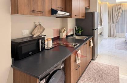 Apartment - Studio - 1 for rent in Oasis 1 - Oasis Residences - Masdar City - Abu Dhabi