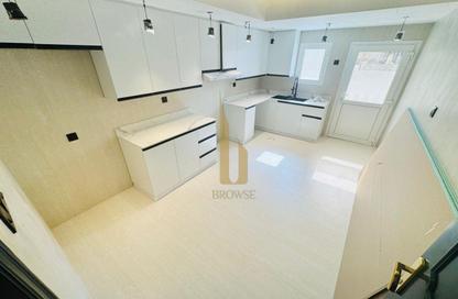 Villa - 4 Bedrooms - 4 Bathrooms for rent in Jumeirah 3 Villas - Jumeirah 3 - Jumeirah - Dubai