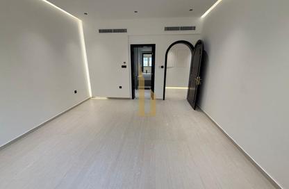 Villa - 4 Bedrooms - 4 Bathrooms for rent in Jumeirah 3 Villas - Jumeirah 3 - Jumeirah - Dubai