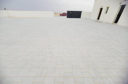 أرض - استوديو للايجار في البليده - البطائح - الشارقة