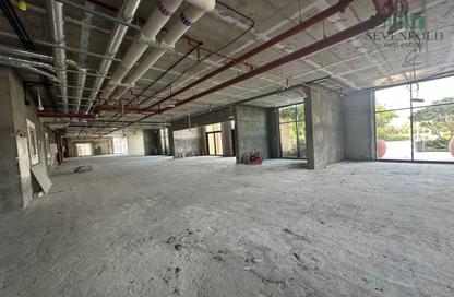Retail - Studio - 3 Bathrooms for rent in Qamar 1 - Madinat Badr - Al Muhaisnah - Dubai
