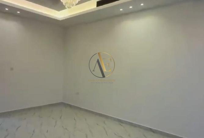134491135 - Property Image 2
