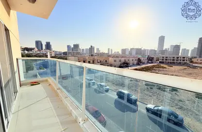 Apartment - 2 Bedrooms - 3 Bathrooms for rent in Park View Residence - District 12 - Jumeirah Village Circle - Dubai