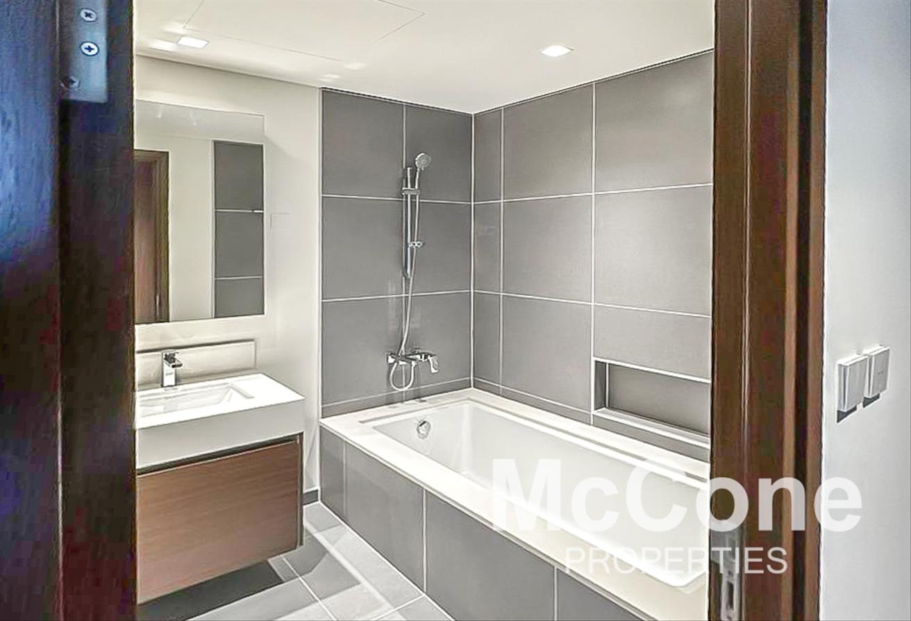 Waterfront Living | Modern Finishing | Creek Views photo 8