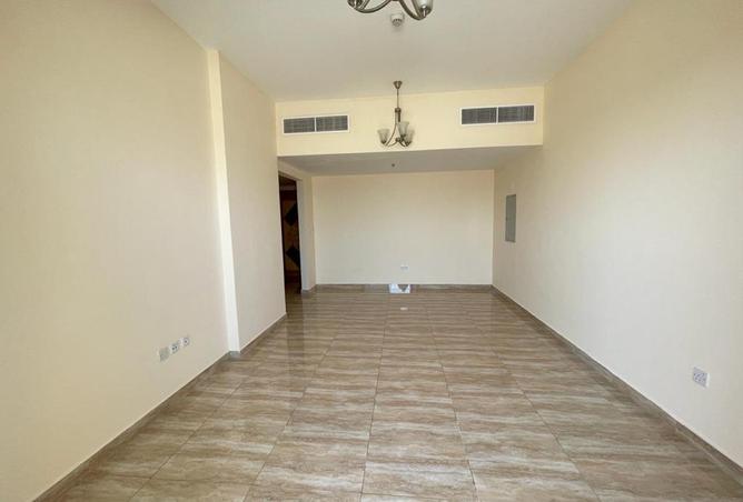 58180890 - Property Image 2