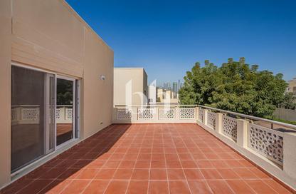 Villa - 5 Bedrooms - 4 Bathrooms for rent in Meadows 4 - Meadows - Dubai