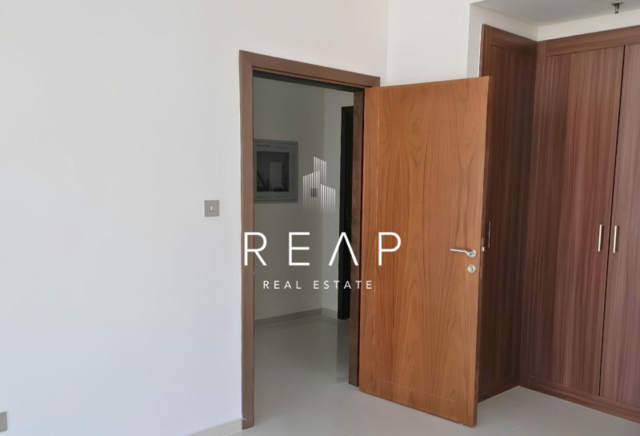 Unfurnished | Spacious Layout | Ready to Move photo 9