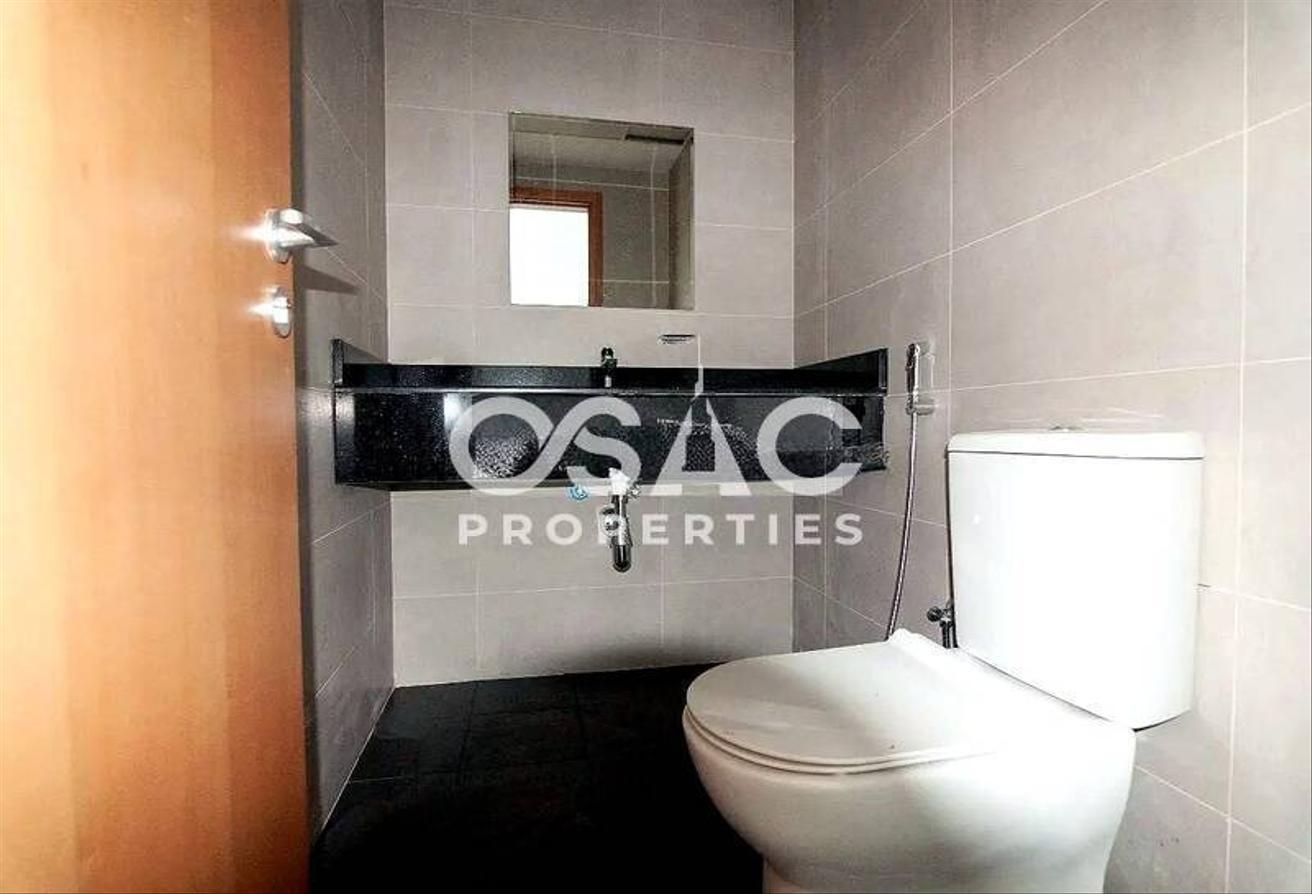 SPACIOUS | NEXT TO METRO | PRIME LOCATION photo 8