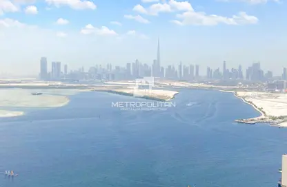 بنتهاوس - 3 غرف نوم - 5 حمامات للبيع في B كريك سايد 18 - حدائق الإمارات 1 - مرسى خور دبي - دبي