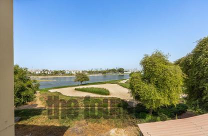 Villa - 4 - 5 for sale in Cluster 35 - Jumeirah Islands - Dubai