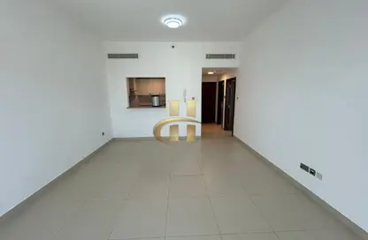 شقة - غرفة نوم - 2 حمامات للايجار في جيوار - منطقة 11 - قرية جميرا الدائرية - دبي