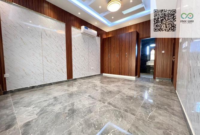 98258876 - Property Image 3