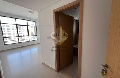 Apartment - 3 - 4 for rent in Manazil Al Barsha 01 - Al Barsha 1 - Al Barsha - Dubai