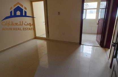 شقة - غرفة نوم - 1 حمام للايجار في النباعة - الشارقة