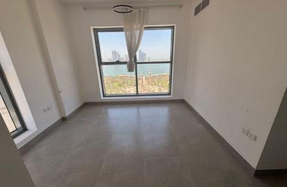 Apartment - 2 Bedrooms - 2 Bathrooms for rent in Business Tower - Al Majaz 2 - Al Majaz - Sharjah