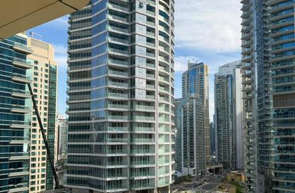 Apartment - 1 Bedroom - 2 Bathrooms for rent in The Royal Oceanic - Dubai Marina - Dubai