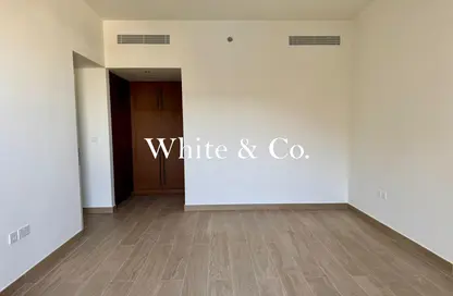 Apartment - 2 Bedrooms - 2 Bathrooms for rent in The Hamilton - Town Square - Dubai