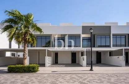 Villa - 4 Bedrooms - 5 Bathrooms for rent in Jumeirah Luxury - Jumeirah Golf Estates - Dubai