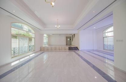Villa - 5 Bedrooms - 6 Bathrooms for rent in Jumeirah 1 Villas - Jumeirah 1 - Jumeirah - Dubai