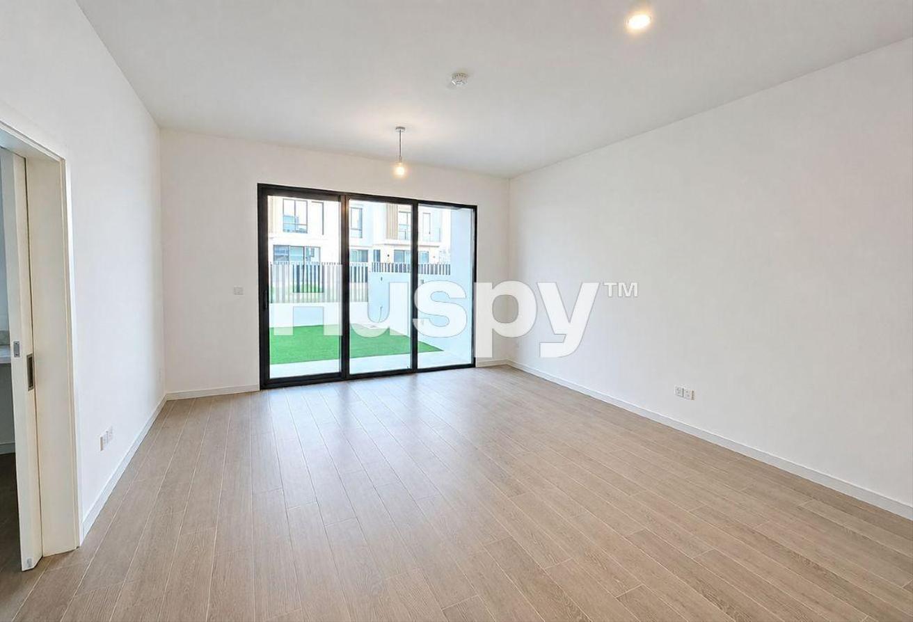 Brand New | Landscaped | Near Amenities photo 4