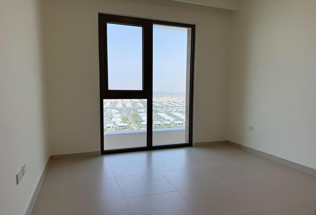 Brand New Unit | High Floor | Villa View photo 11