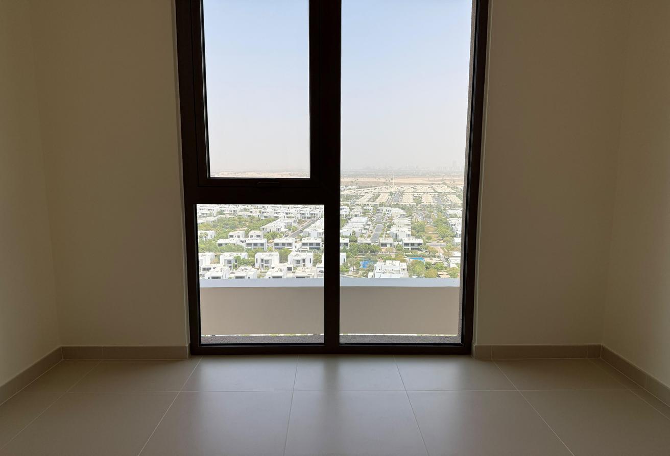 Brand New Unit | High Floor | Villa View photo 10
