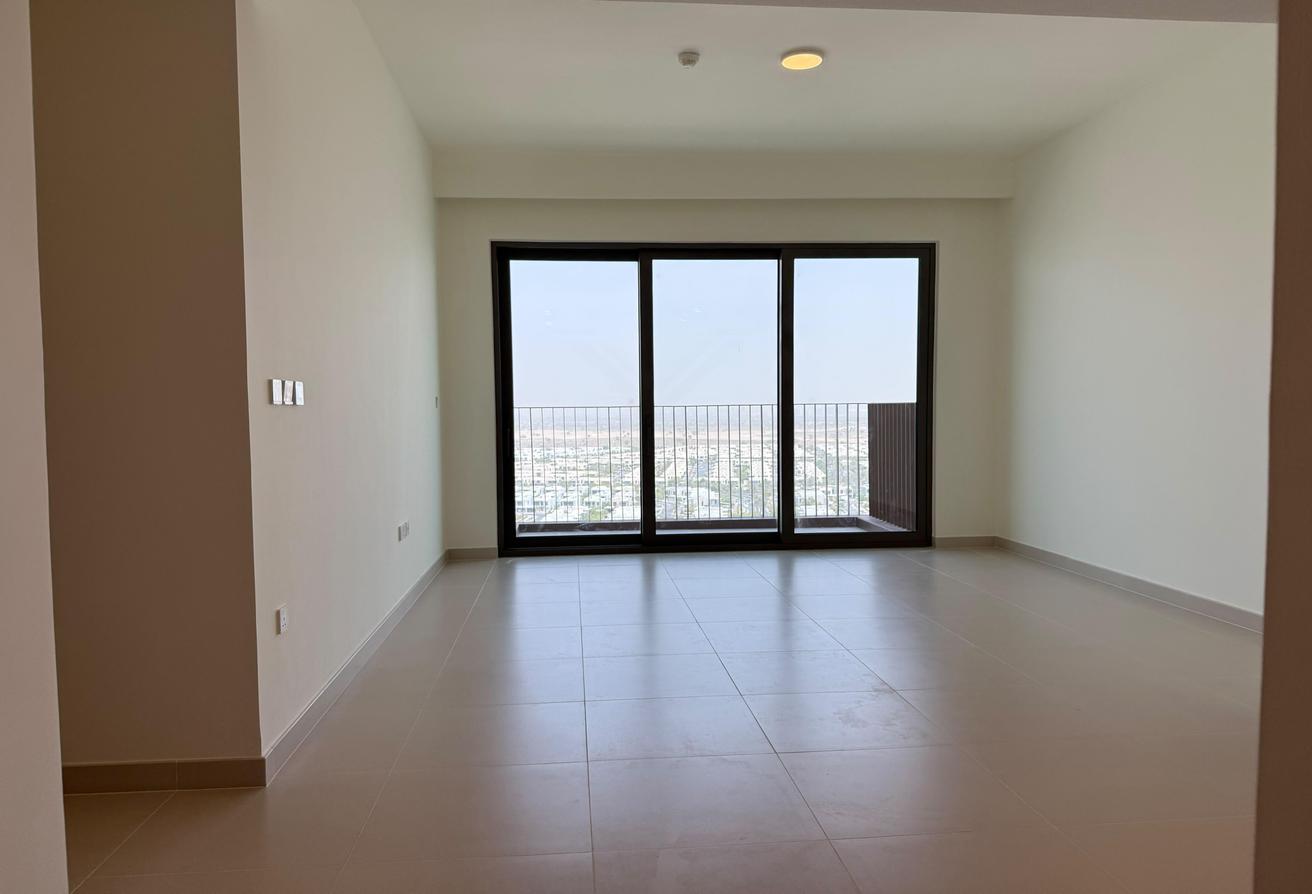 Brand New Unit | High Floor | Villa View photo 9